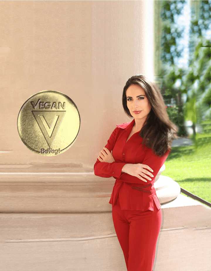 Carissa Profile Photo with BeVeg Vegan Logo Gold-Stamp