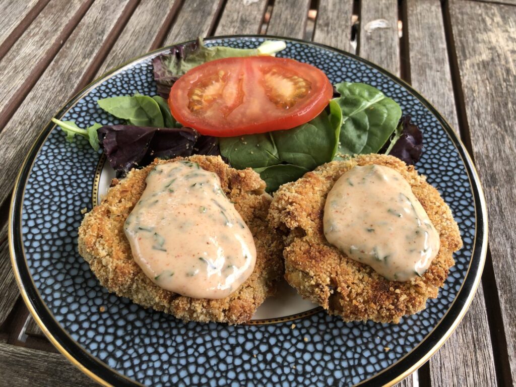 finished vegan crab cakes