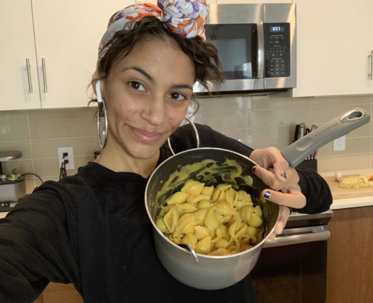 Destiny and her creamy vegan mac and cheese