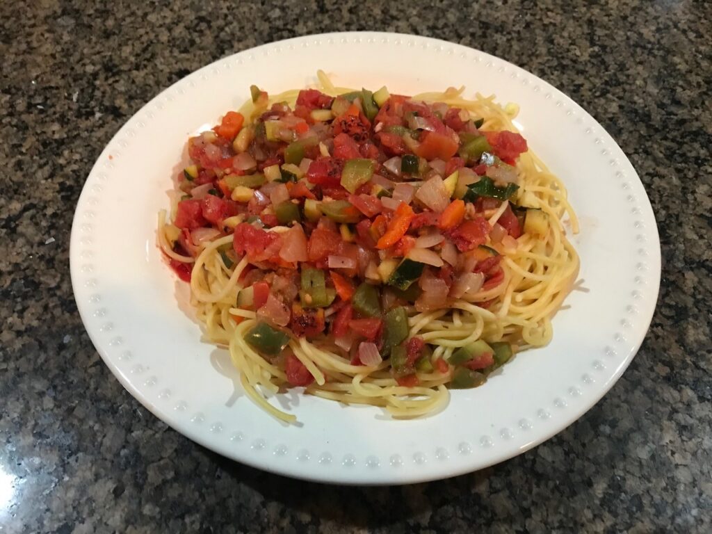 plated spaghetti al pisto