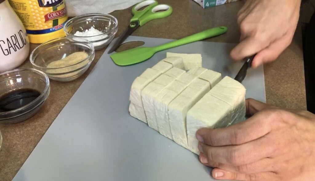 slicing tofu