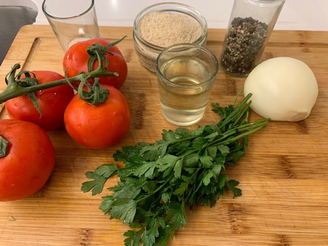 Ingredients stuffed tomatoes