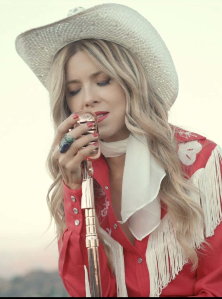 Simone Reyes Country Singer Streaming Now! Pig Little Lies: 1st Reality TV Series Starring Pigs ...