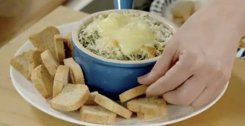 Vegan cheese fondue