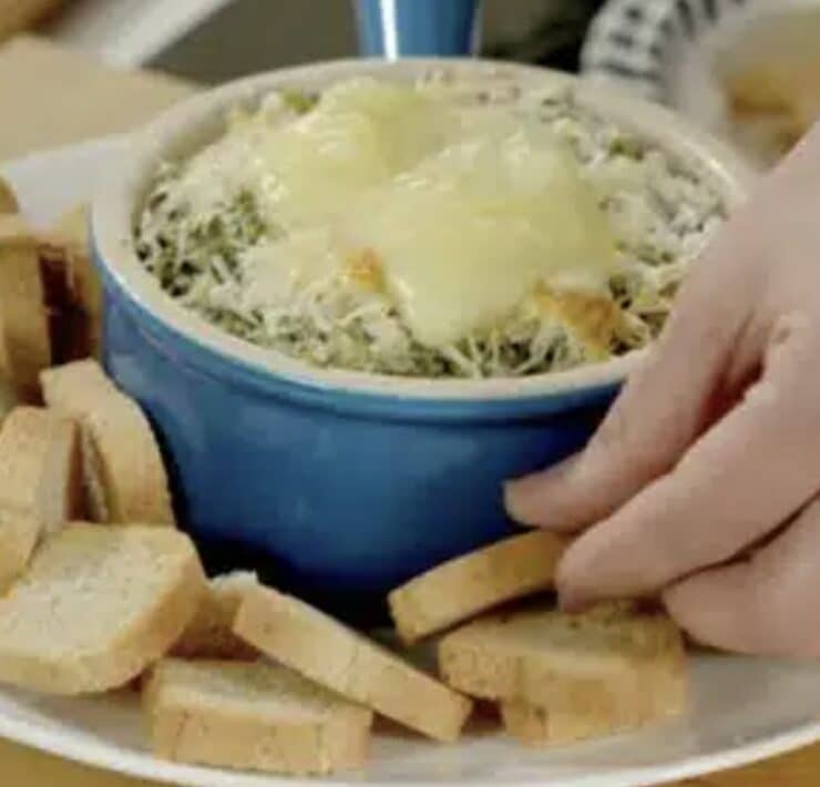 Vegan cheese fondue